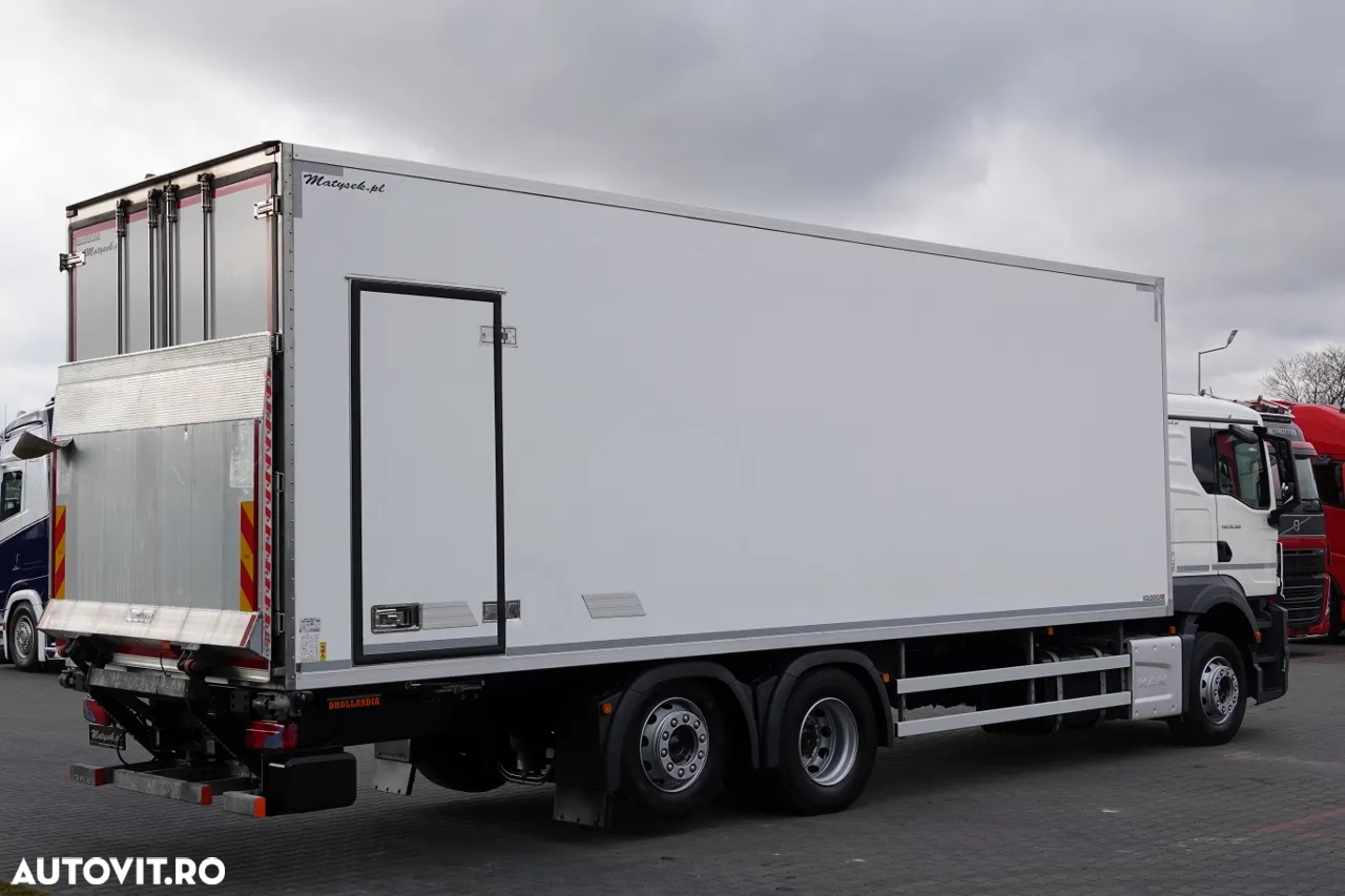 MAN TGS 26.360 / 6x2 / FRIGIDER -8.2 M / CARRIER SUPRA 850 GENERATOR / LIFTARE / UȘĂ LATERALĂ / 2022 / DUPĂ CONTRACTUL DE SERVICE - 6