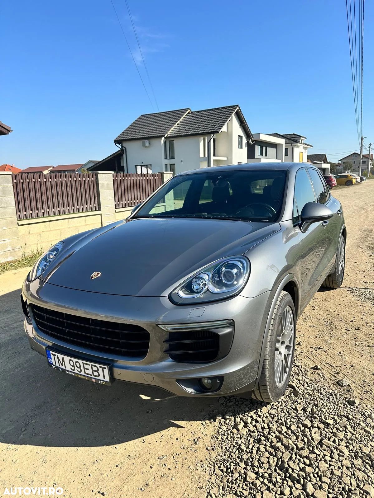 Porsche Cayenne 3.0 L - 1