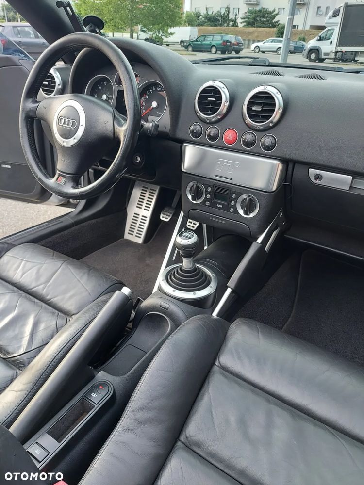 Audi TT Coupé 1.8T Quattro - 18