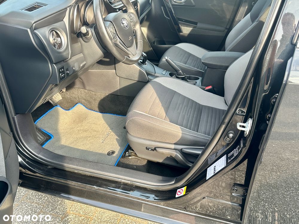 Toyota Auris - 25