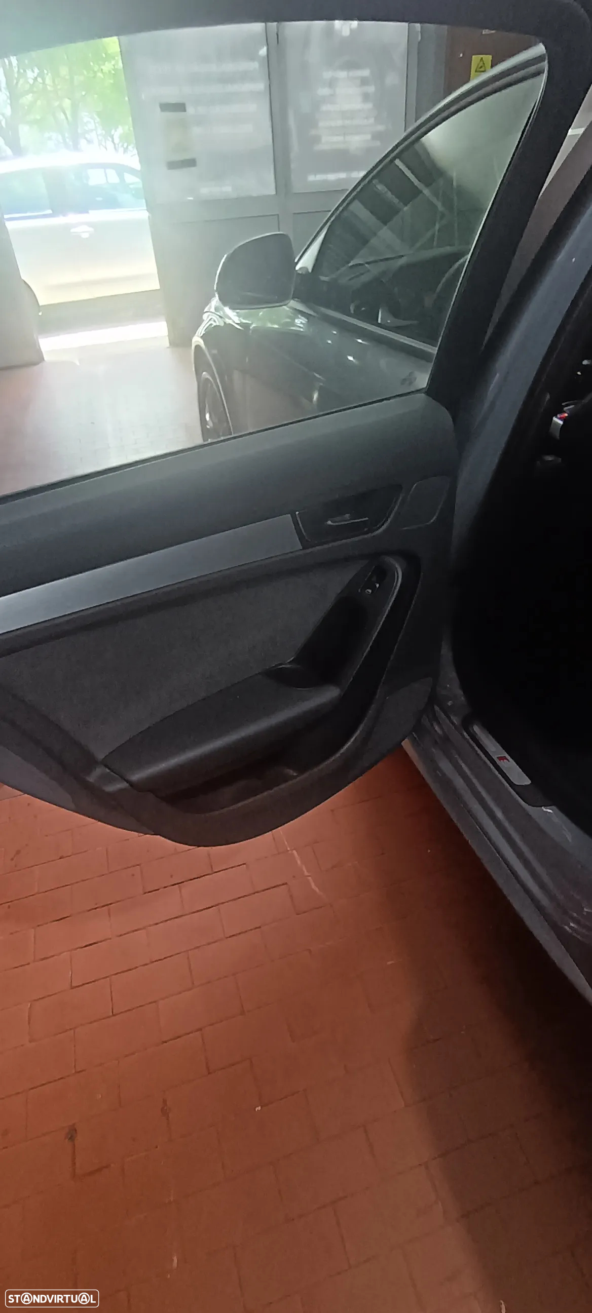 Audi A4 2.0 TDI multitronic S-line - 8