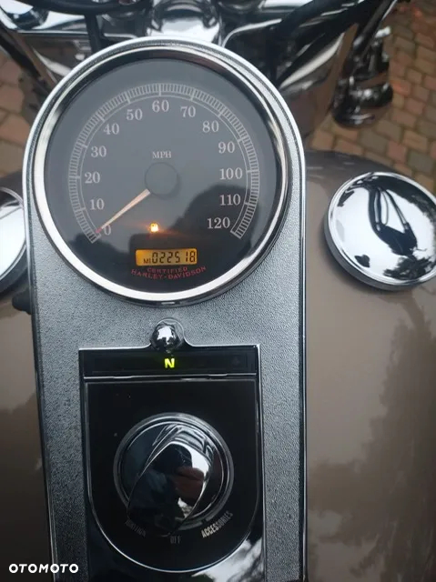 Harley-Davidson Softail Heritage Classic - 18