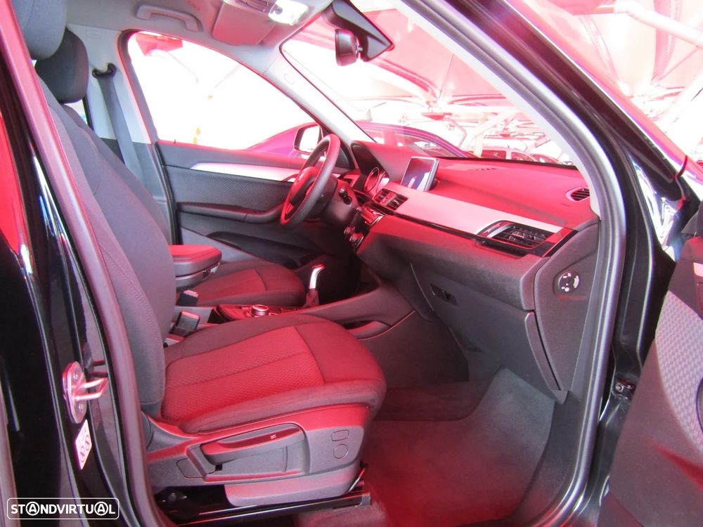 BMW X1 16 d sDrive Line Sport - 9