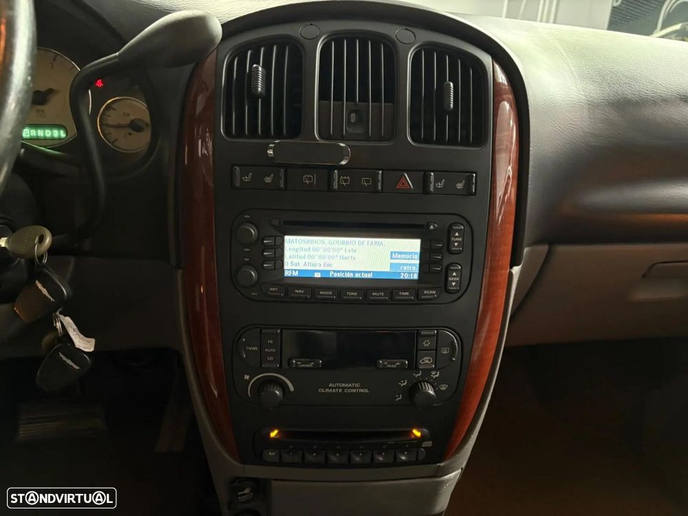 Chrysler Grand Voyager 2.8 CRD Auto Limited - 17