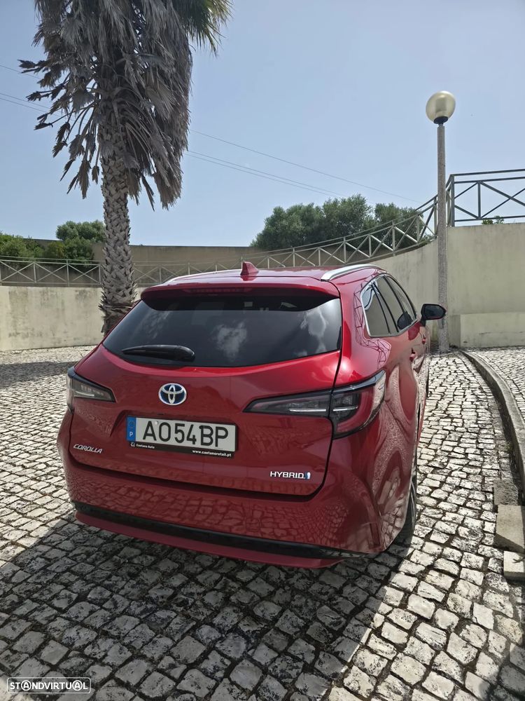 Toyota Corolla Touring Sports 1.8 Hybrid Comfort+P.Sport - 4