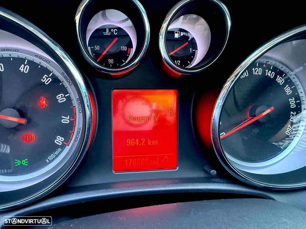 Opel Astra GTC 1.4 T - 8