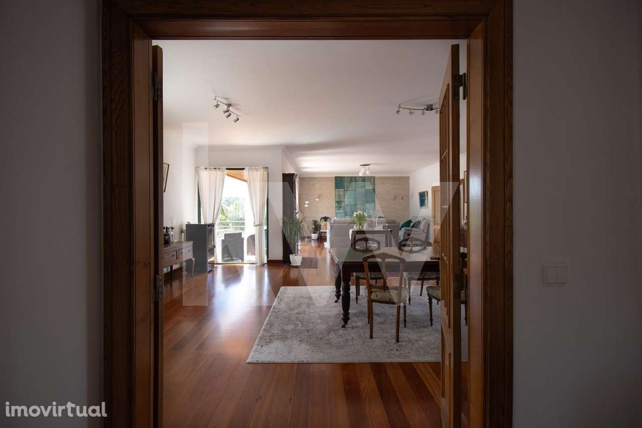 Moradia  T4 Térrea com Piscina e Garagem, situada no exclusivo condomí - Grande imagem: 4/57