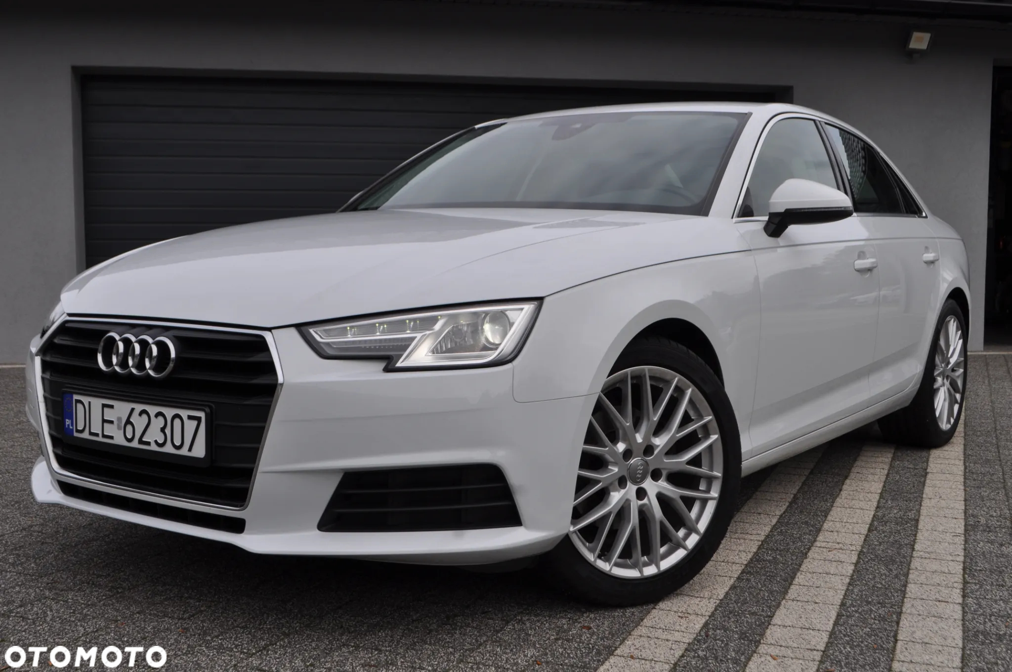 Audi A4 - 40
