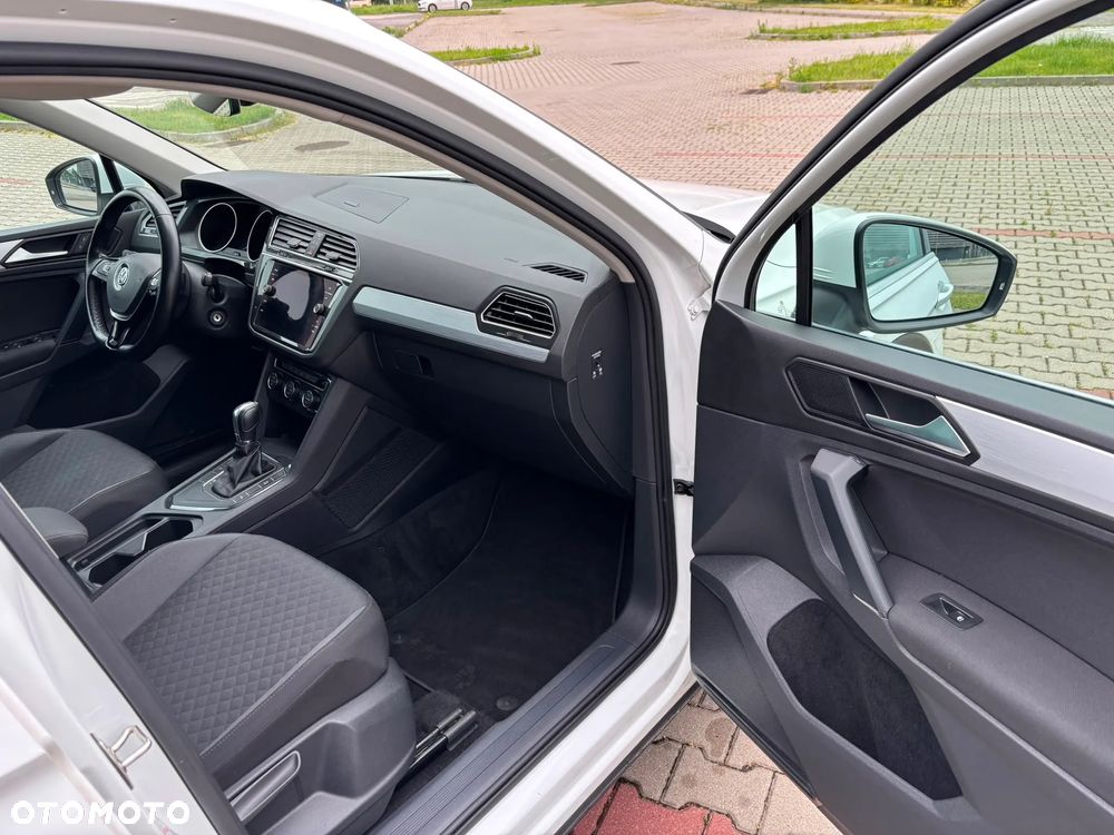 Volkswagen Tiguan 2.0 TDI SCR DSG Elegance - 18