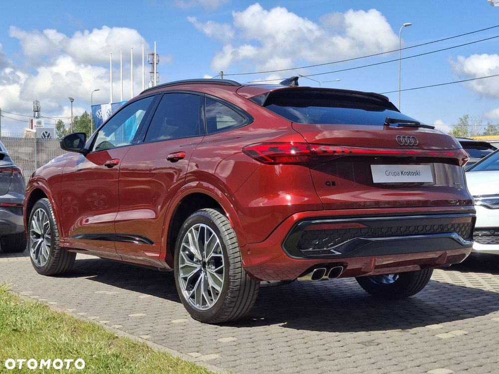 Audi Q5 Sportback - 4