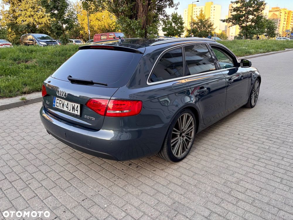 Audi A4 Avant 2.0 TDI - 4