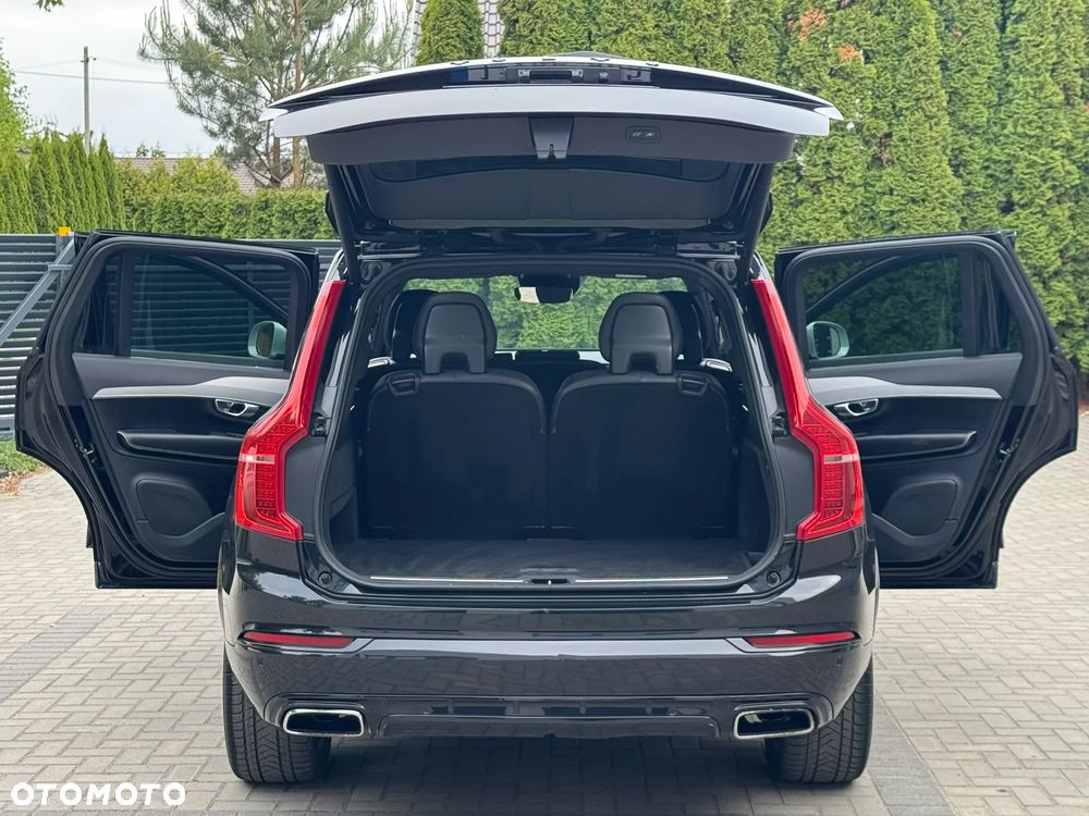 Volvo XC 90 D5 SCR AWD R-Design 7os - 13