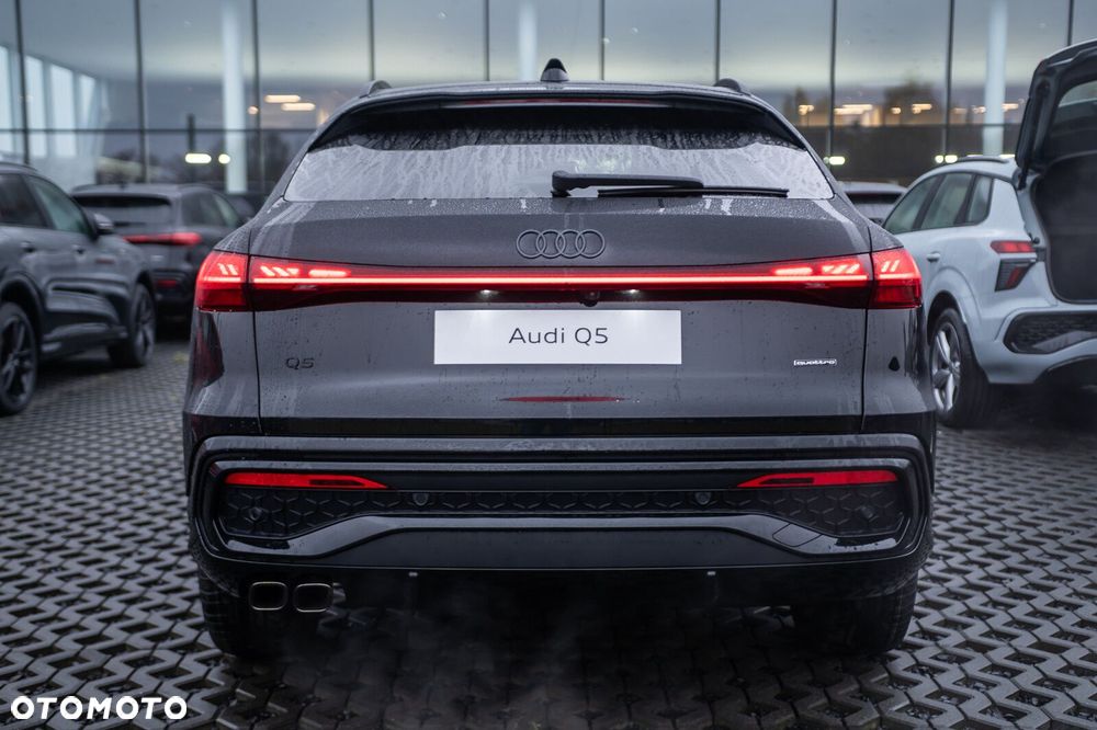 Audi Q5 Sportback - 4