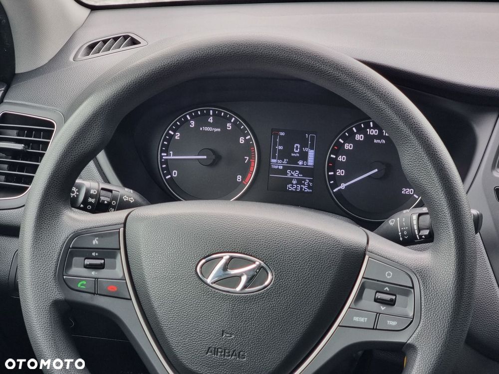 Hyundai i20 1.2 BlueDrive Classic + - 28