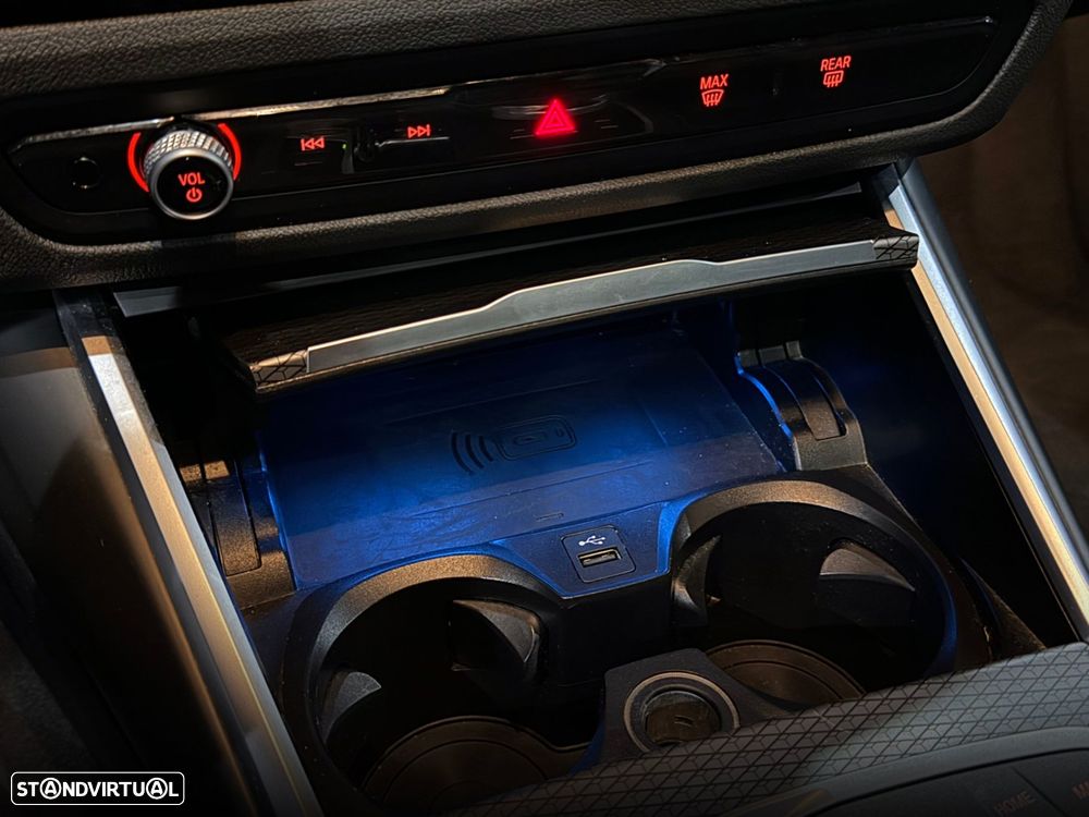 BMW 330 e Touring Pack Desportivo M Pro Auto - 38