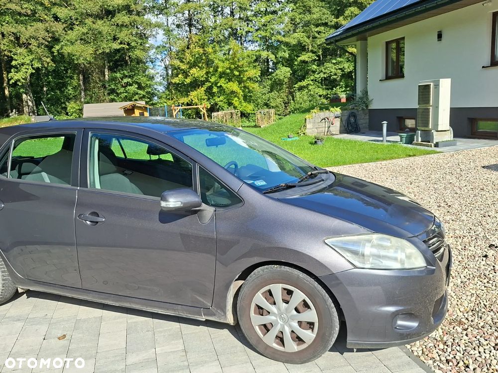 Toyota Auris 1.4 D-4D 2010 - 8