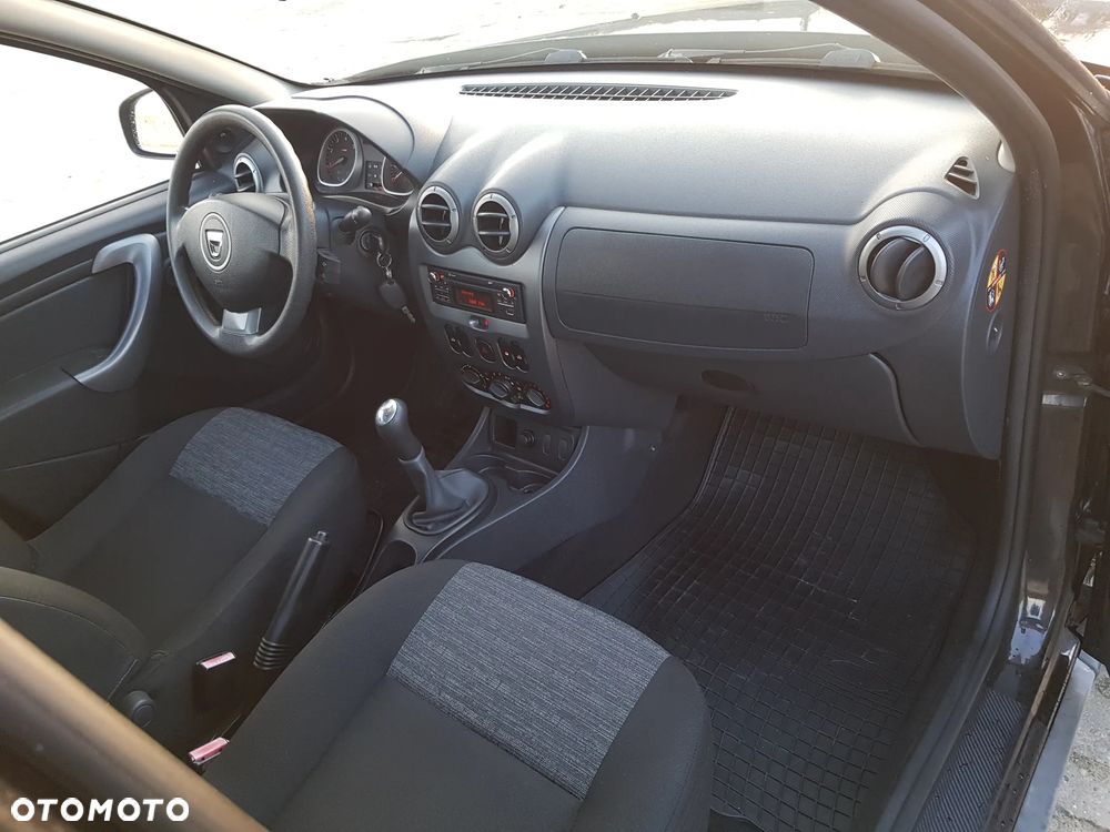 Dacia Duster 1.6 - 10