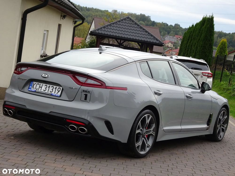 Kia Stinger - 7