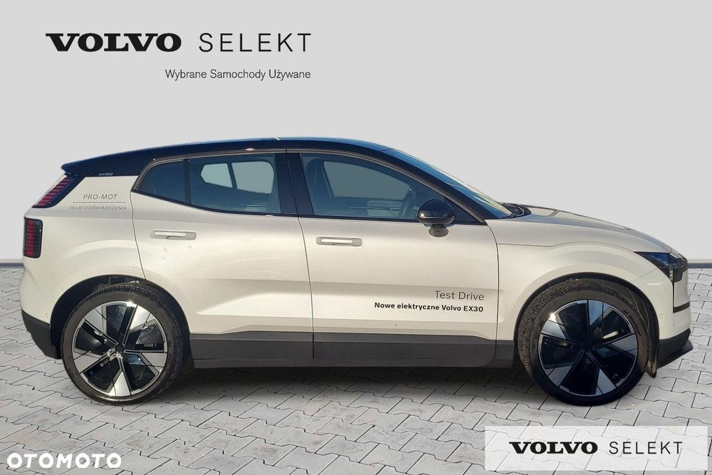 Volvo EX30 - 8