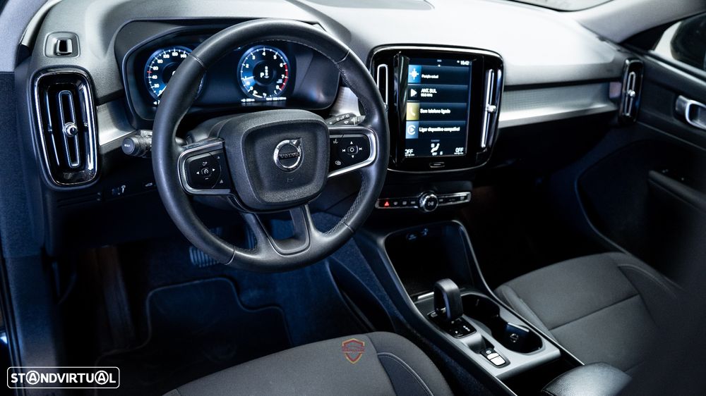 Volvo XC 40 1.5 T3 Momentum Geartronic - 15