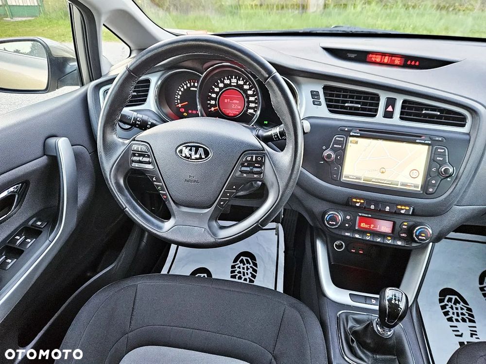 Kia Ceed 1.6 GDI ISG Spirit - 19