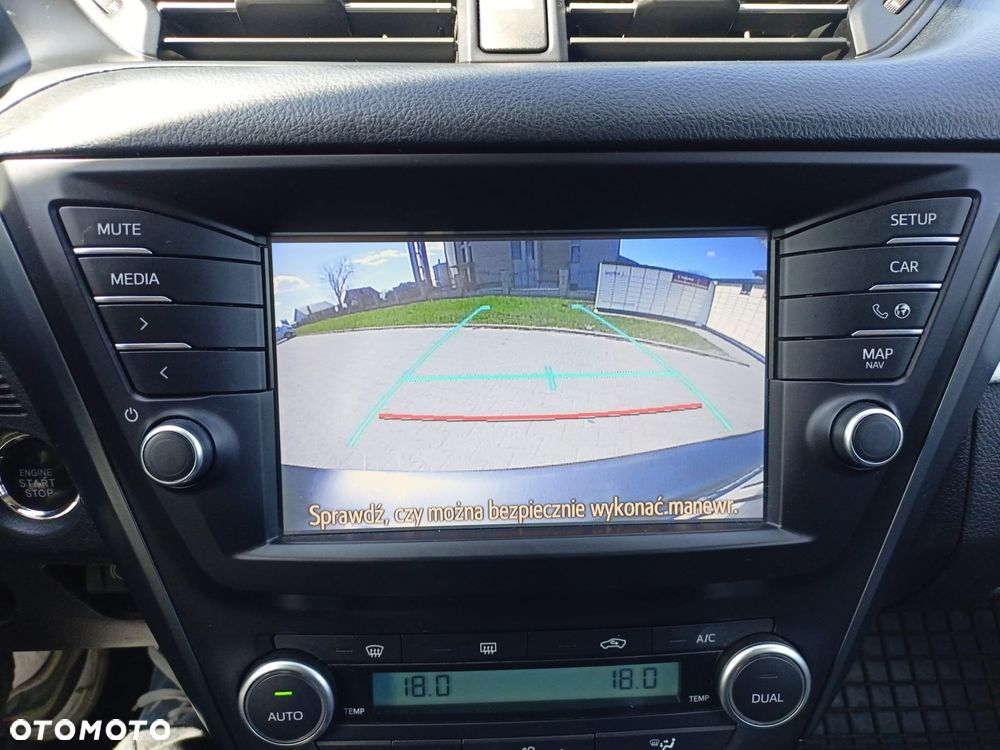 Toyota Avensis 2.0 D-4D Premium - 20