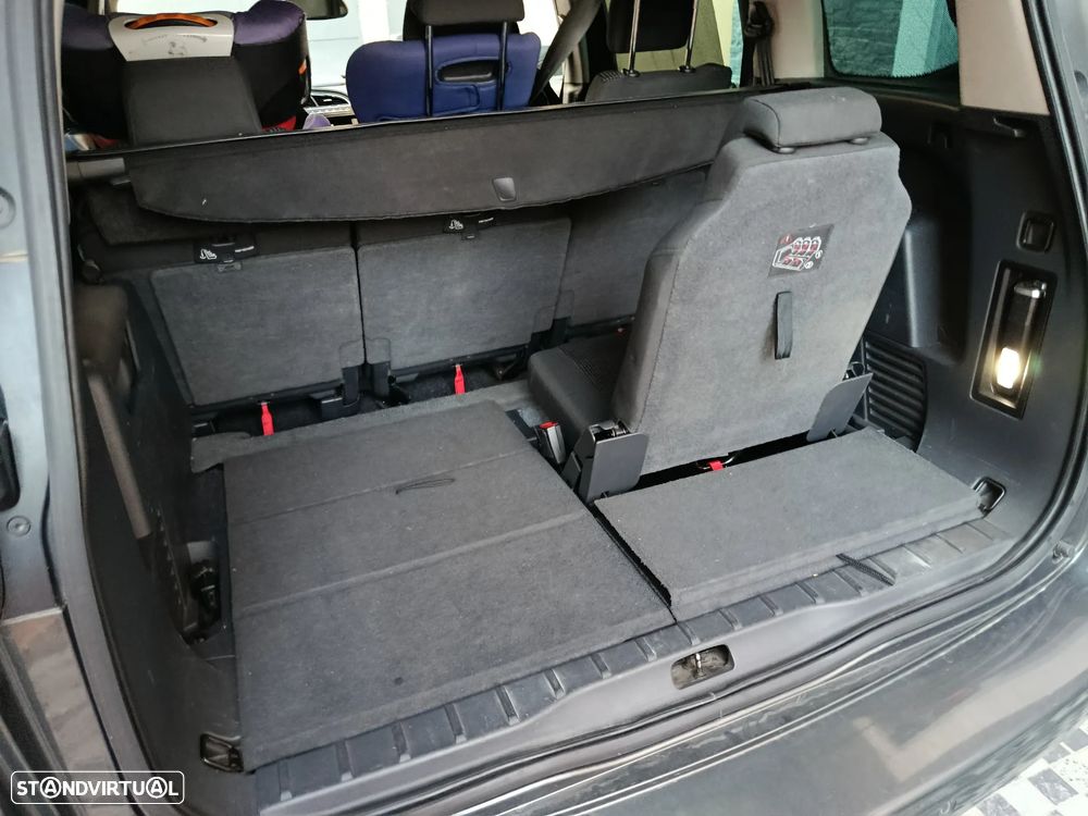 Peugeot 5008 1.6 HDi 7L Allure J17 - 8
