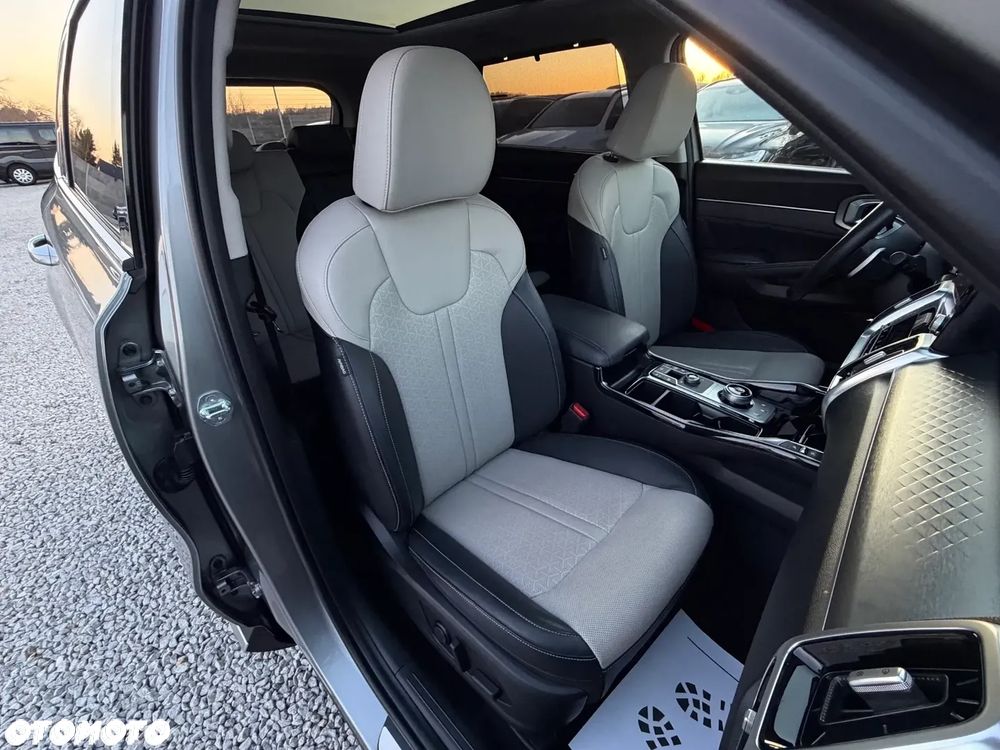 Kia Sorento - 30