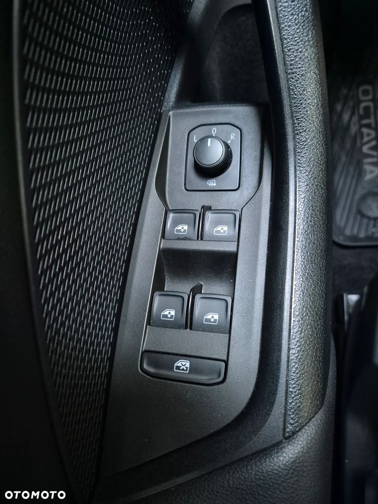 Skoda Octavia 1.5 TSI e-Tec Ambition DSG - 15