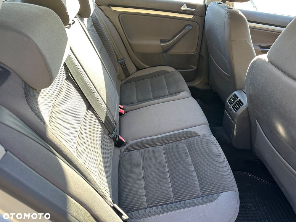 Volkswagen Golf 1.9 TDI DPF Comfortline - 15