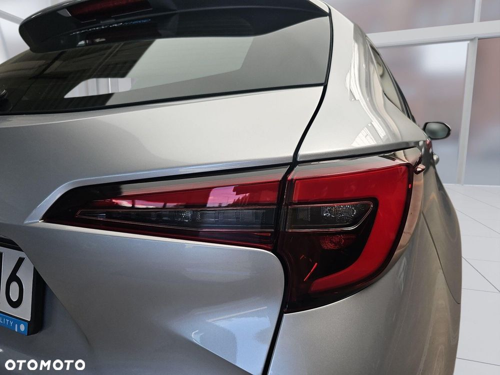 Toyota Corolla 1.8 Hybrid Comfort - 29