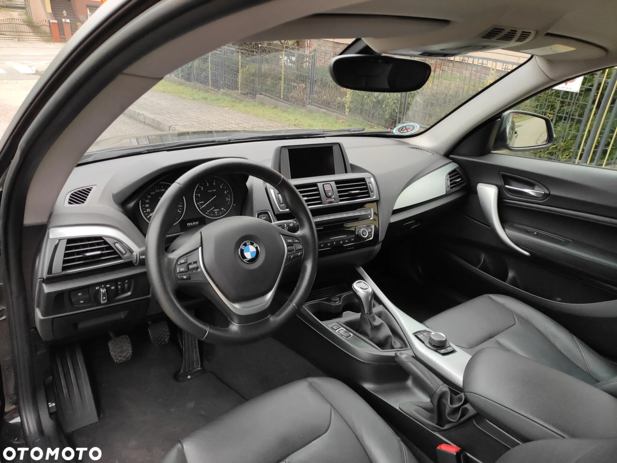 BMW Seria 1 118i Sport Line - 12