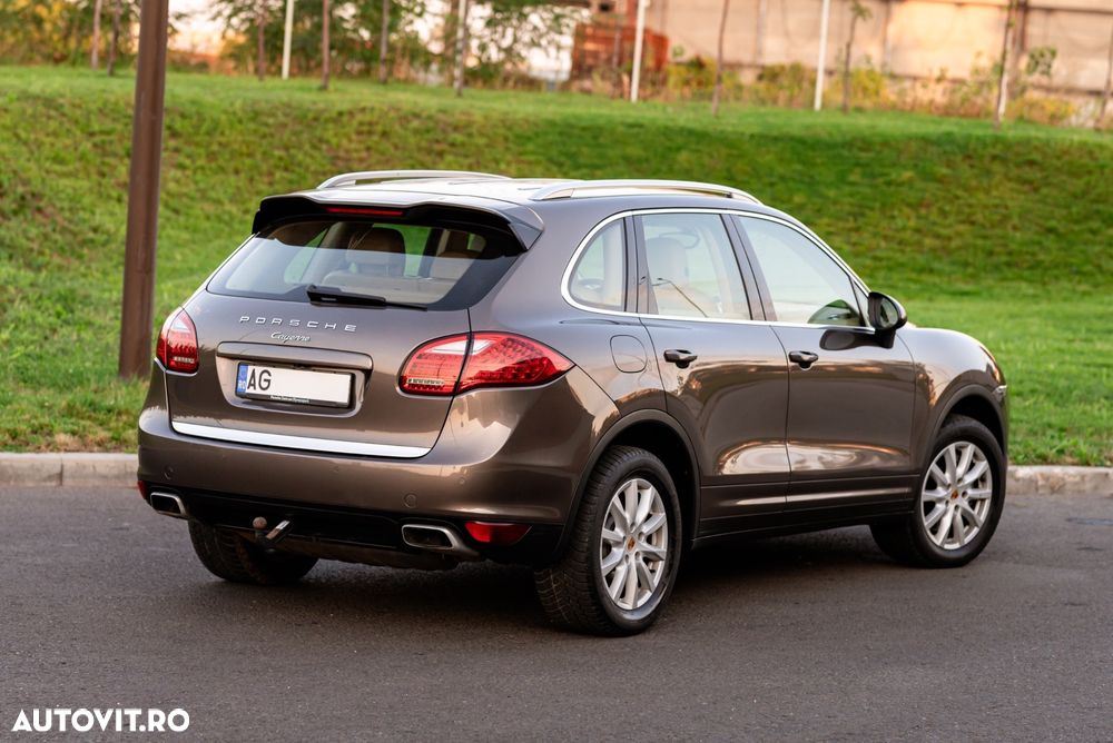 Porsche Cayenne 3.0 L V6 - 26
