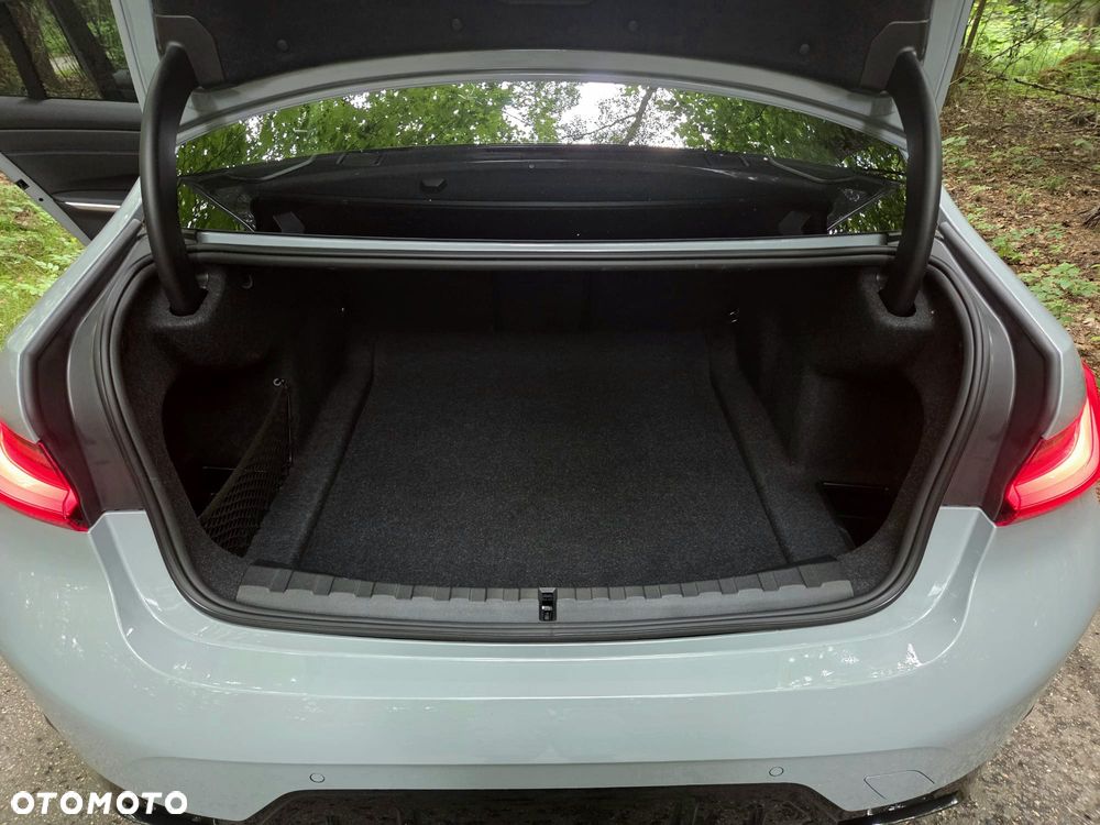 BMW Seria 3 - 25