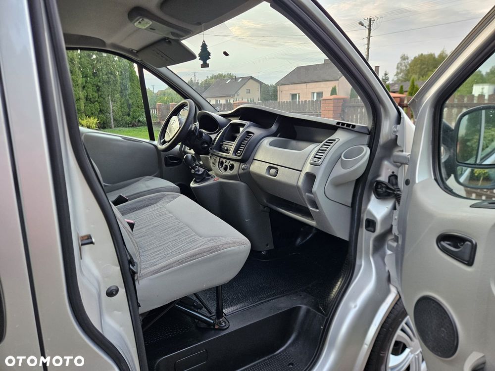 Renault Trafic - 12