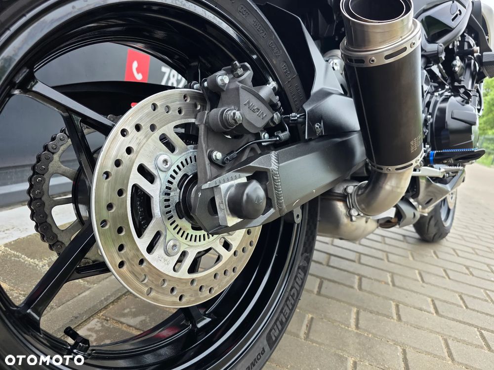 Kawasaki Z 900 - 19