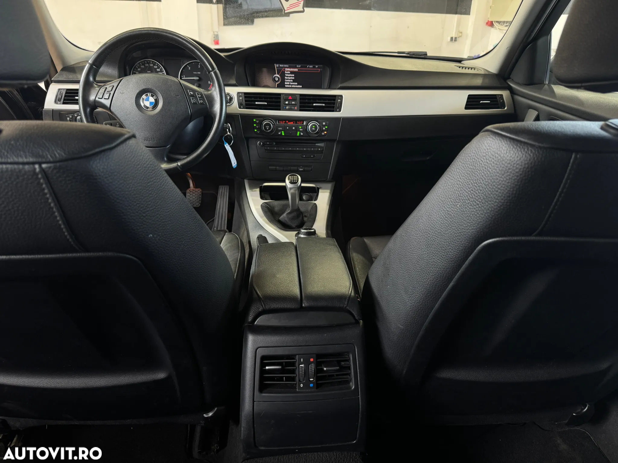 BMW Seria 3 318d - 20