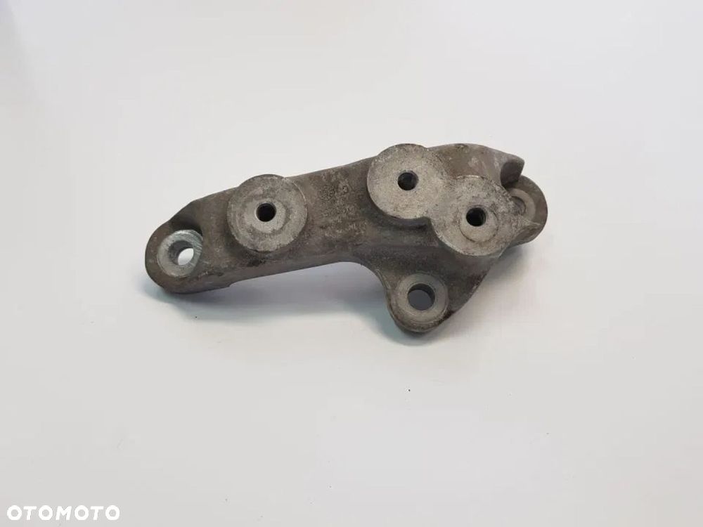 ŁAPA WSPORNIK SKRZYNI 13228255 INSIGNIA 2.0 CDTI - 1