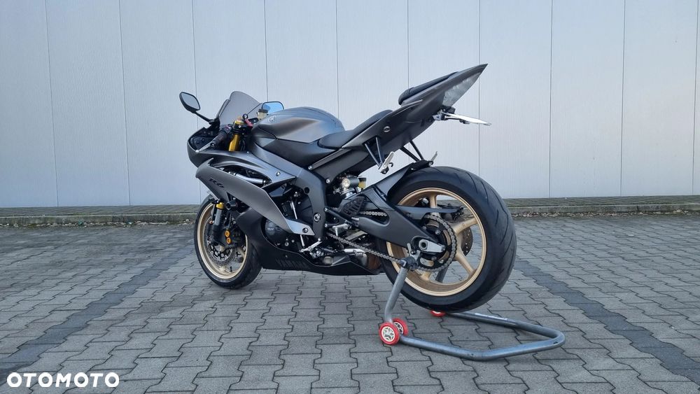 Yamaha R6 - 5