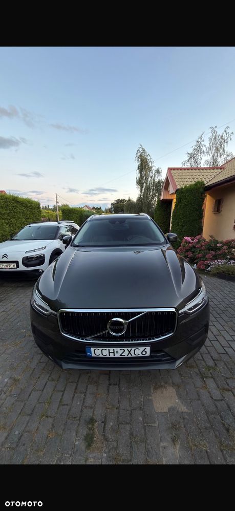 Volvo XC 60 T4 Momentum Pro - 4