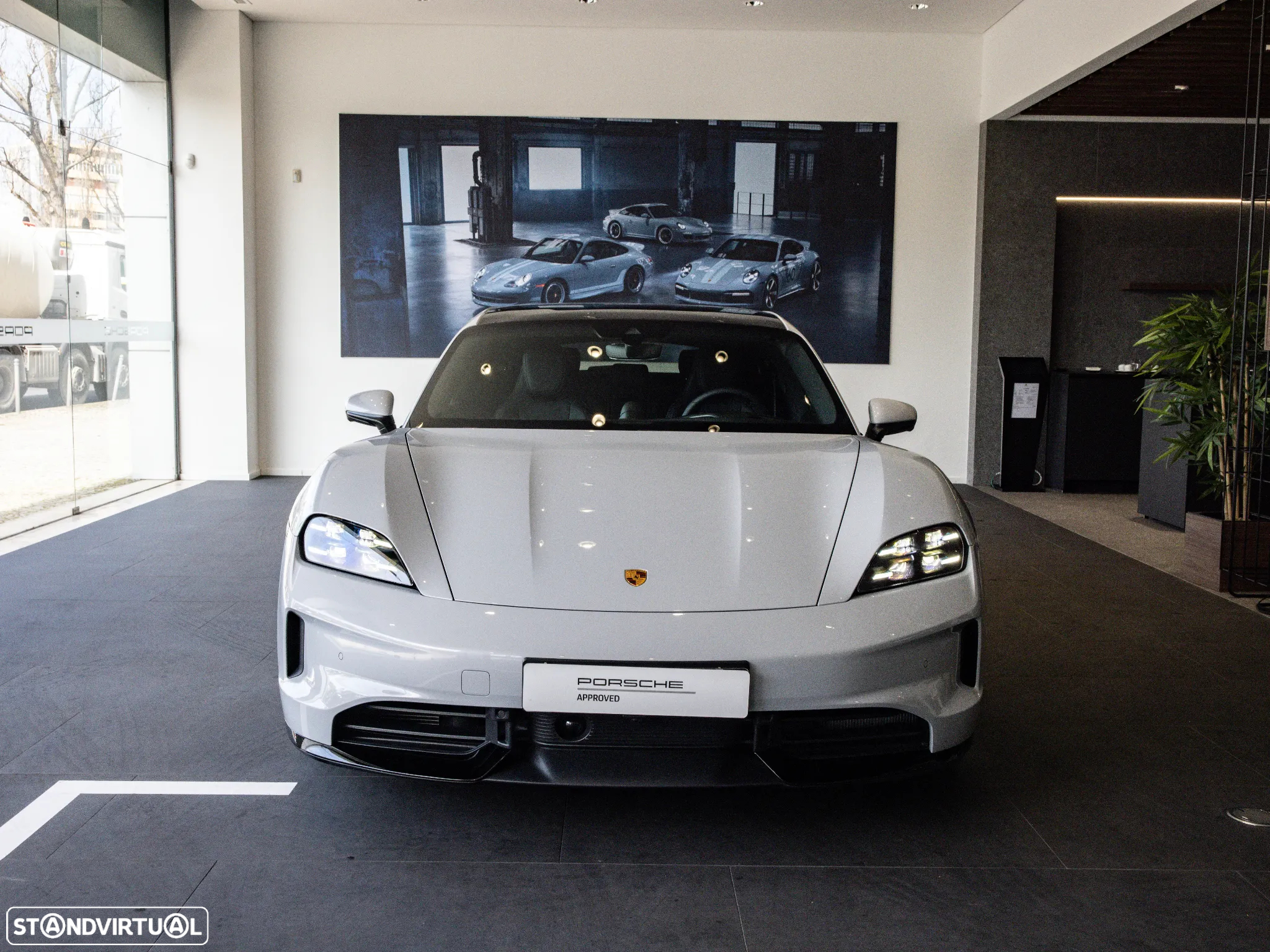 Porsche Taycan Sport Turismo Standard - 13