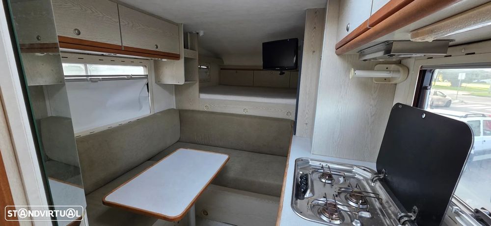 Mitsubishi L300 L200 - 23