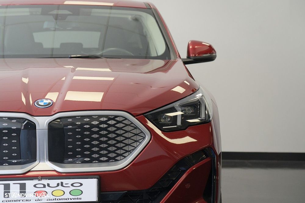 BMW iX2 eDrive20 - 6