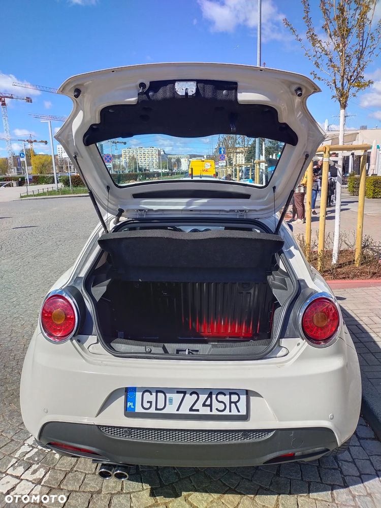 Alfa Romeo Mito 1.4 TB Distinctive - 10