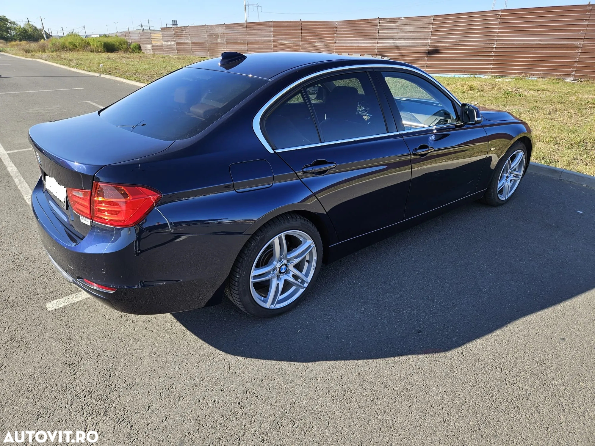 BMW Seria 3 320i Aut. Luxury Line - 5