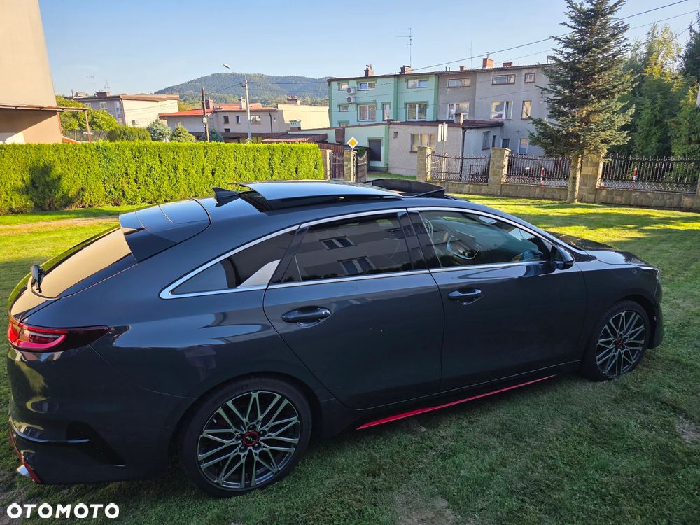 Kia ProCeed - 16