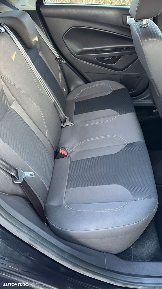 Ford Fiesta 1.0 EcoBoost Powershift Titanium - 10