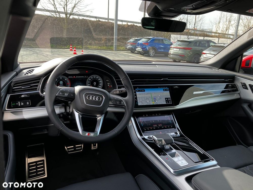 Audi Q8 - 14