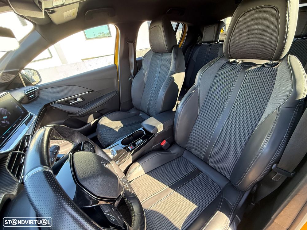 Peugeot e-208 GT Pack - 31