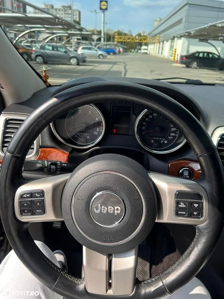 Jeep Grand Cherokee - 5